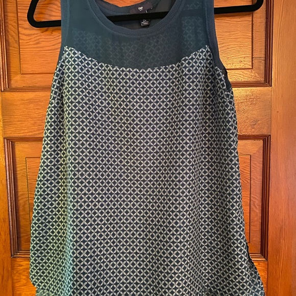 Medium gap tank top - Picture 2 of 3